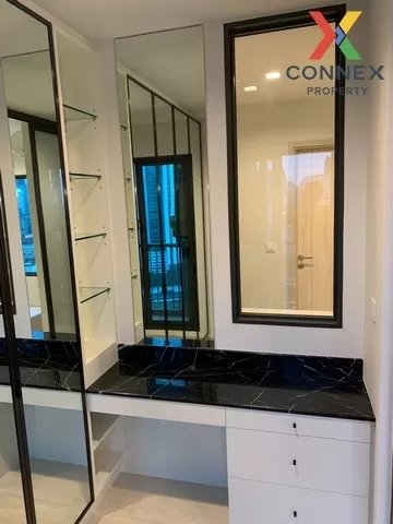 FOR RENT condo , Life One Wireless , high floor , BTS-Phloen Chit